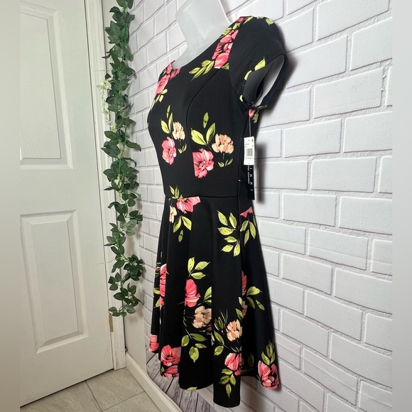 TRIXXI Black and Pink Fit and Flare Mini Dress with Bateau Neckline/size S - Picture 14 of 14